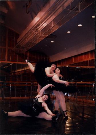Марика Тамаш и балет 240 тонн.(С)2000